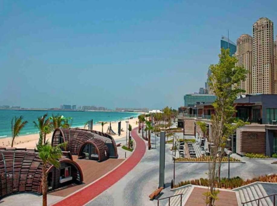 The Premium Jbr Sea View Luxury Suite Awarded "Traveller Award 2025" 두바이 외부 사진