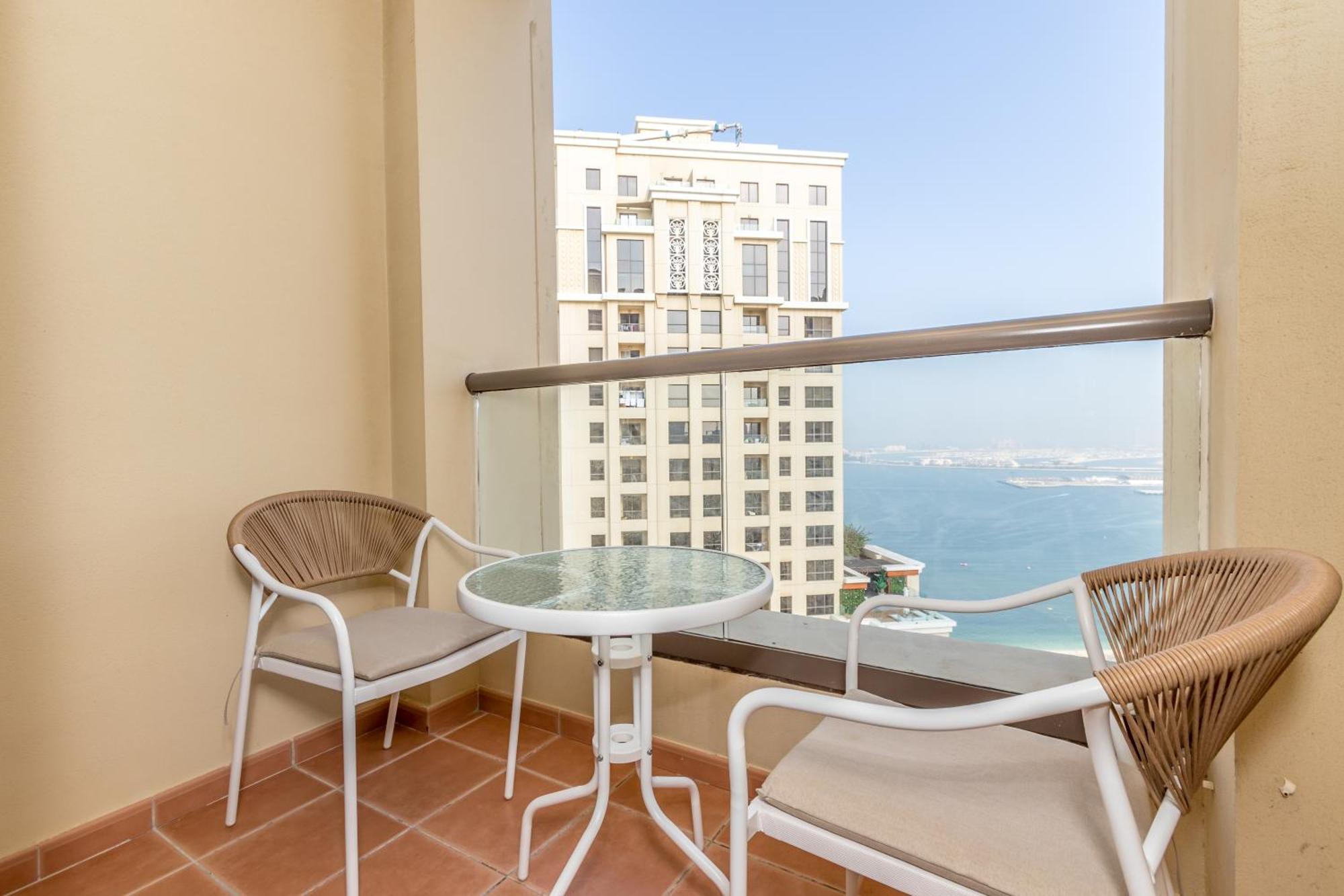 The Premium Jbr Sea View Luxury Suite Awarded "Traveller Award 2025" 두바이 외부 사진