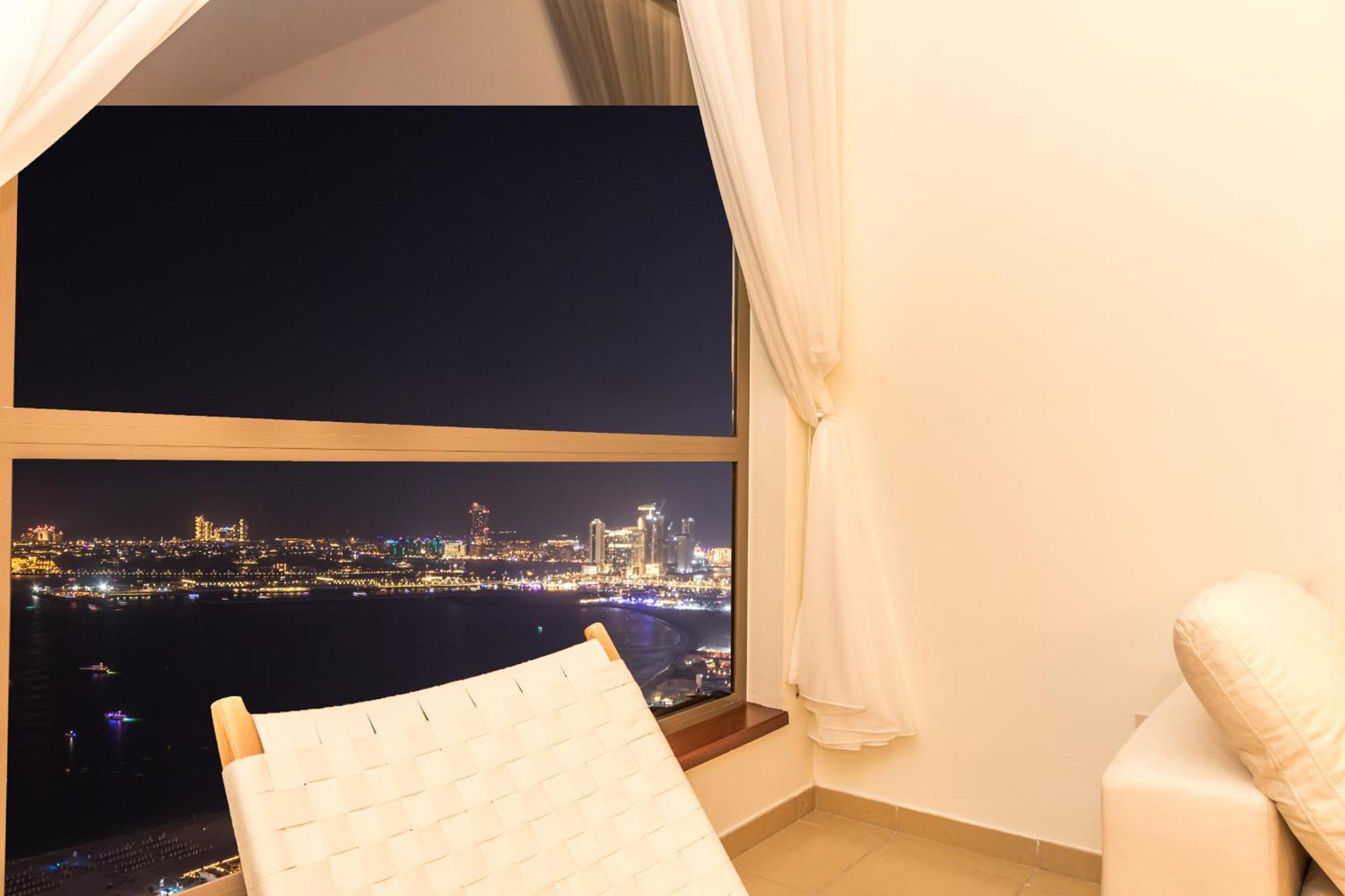 The Premium Jbr Sea View Luxury Suite Awarded "Traveller Award 2025" 두바이 외부 사진