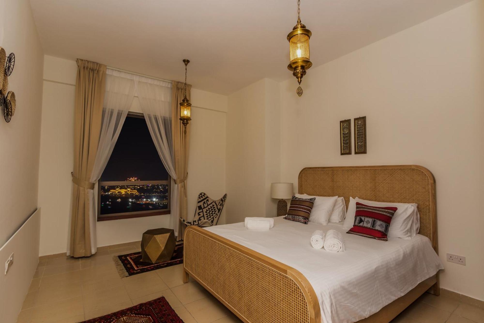The Premium Jbr Sea View Luxury Suite Awarded "Traveller Award 2025" 두바이 외부 사진